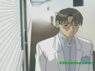 Suurepärane rinnakas anime scientist läheb kiimaline ja fucks patsient