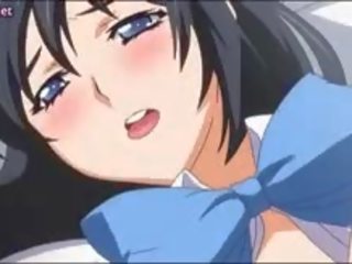 Dishy anime perempuan menunjukkan faraj