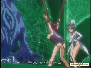 Prichytené anime dostane squeezed ju bigtits a zadok cvičené podľa tentacles
