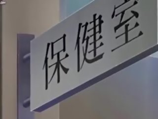 Malaki boobed anime buhok na kulay kape pagdadaliri