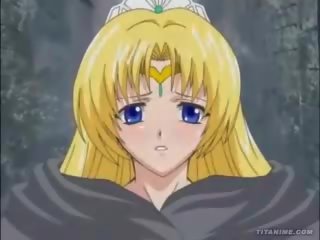 Blond fascinating hentaï l'anime princesse publique gangbang